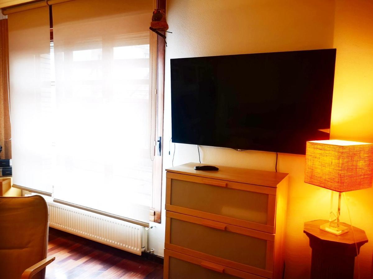 Apartamento Arte, Centro Oviedo, Wiffi, Parking Bagian luar foto